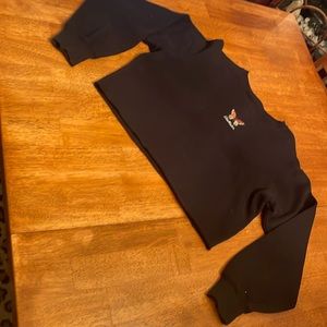 Black Hollister sweatshirt with butterfly on front xs cropped